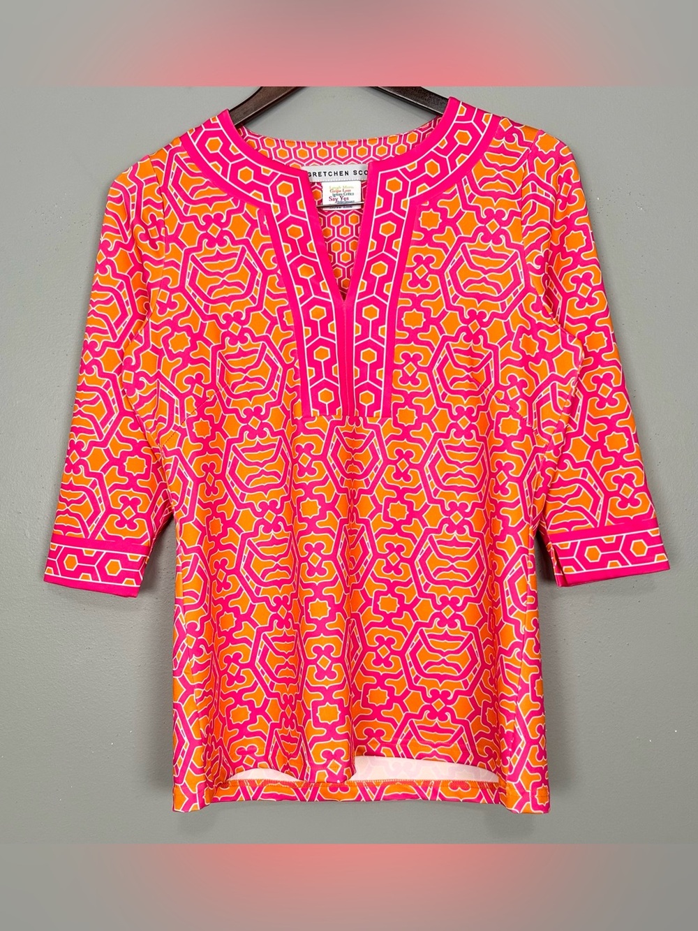 Gretchen Scott Jersey Split Neck Top Women’s Size S Colorful Smooth Knit Preppy